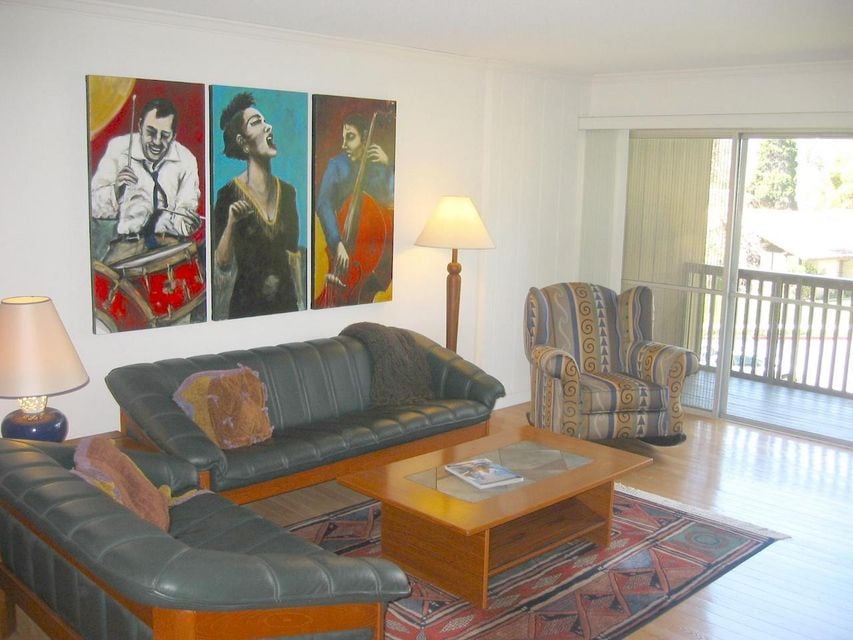 2727 Miradero Dr, #209