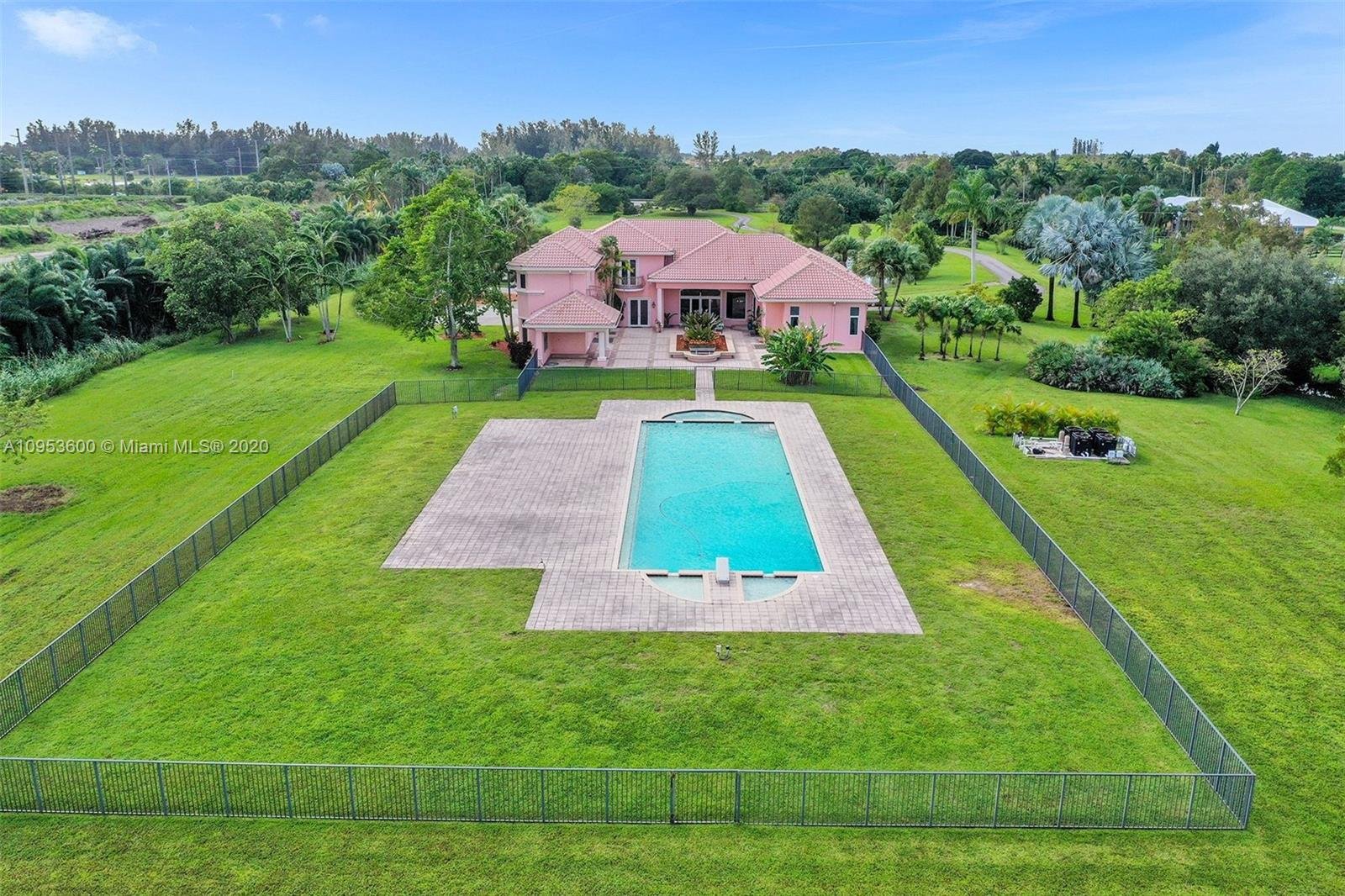 5100 SW 70th Ave