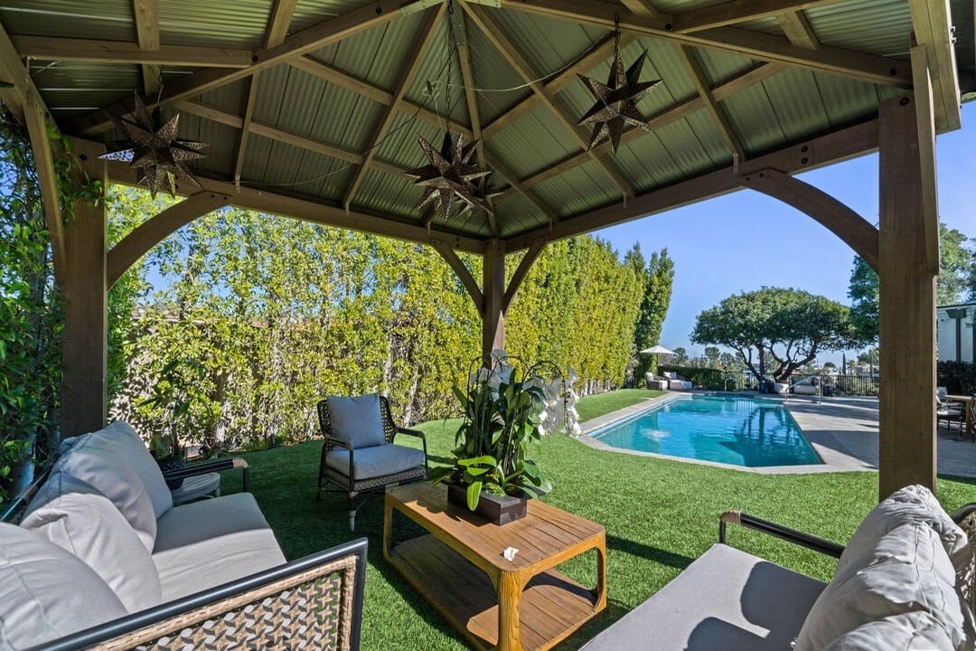 Lumina Villa