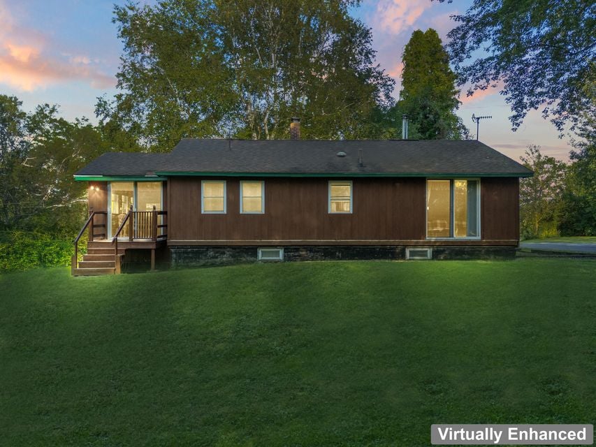 1286 West Rd. Litchfield, Interior