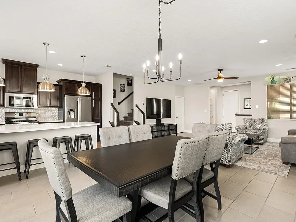 12015 Zanjero Rd SE