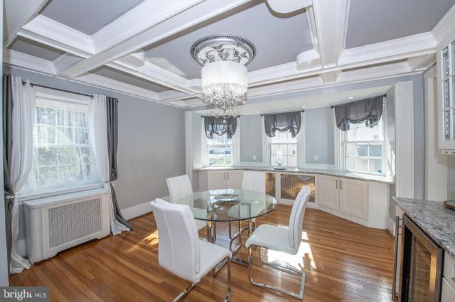 3 E Newfield Way