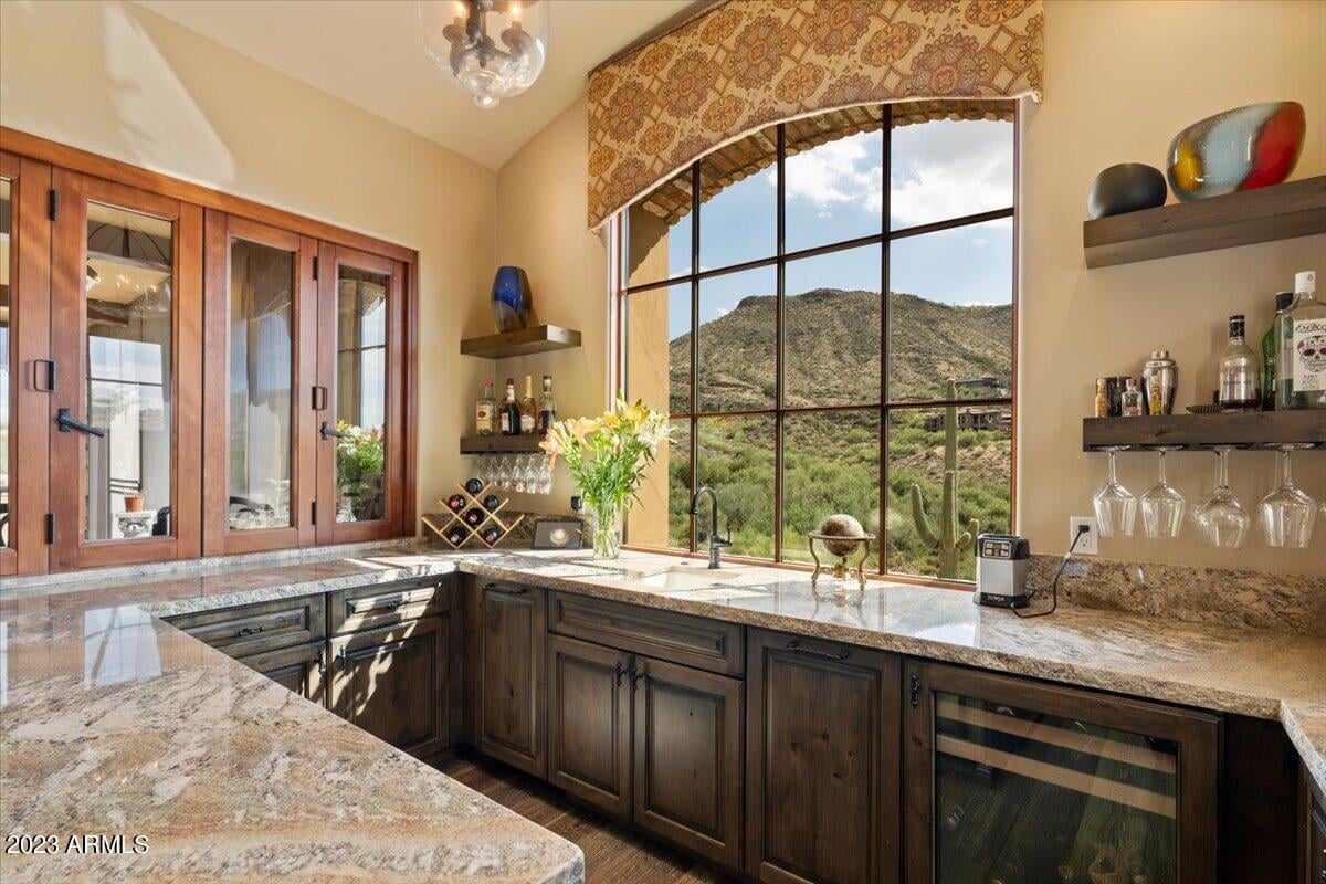 9514 E Madera Dr