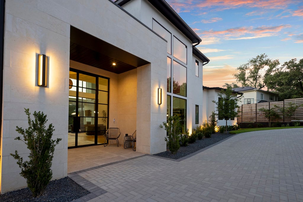 North Oak Canyon ~ Custom Residence
