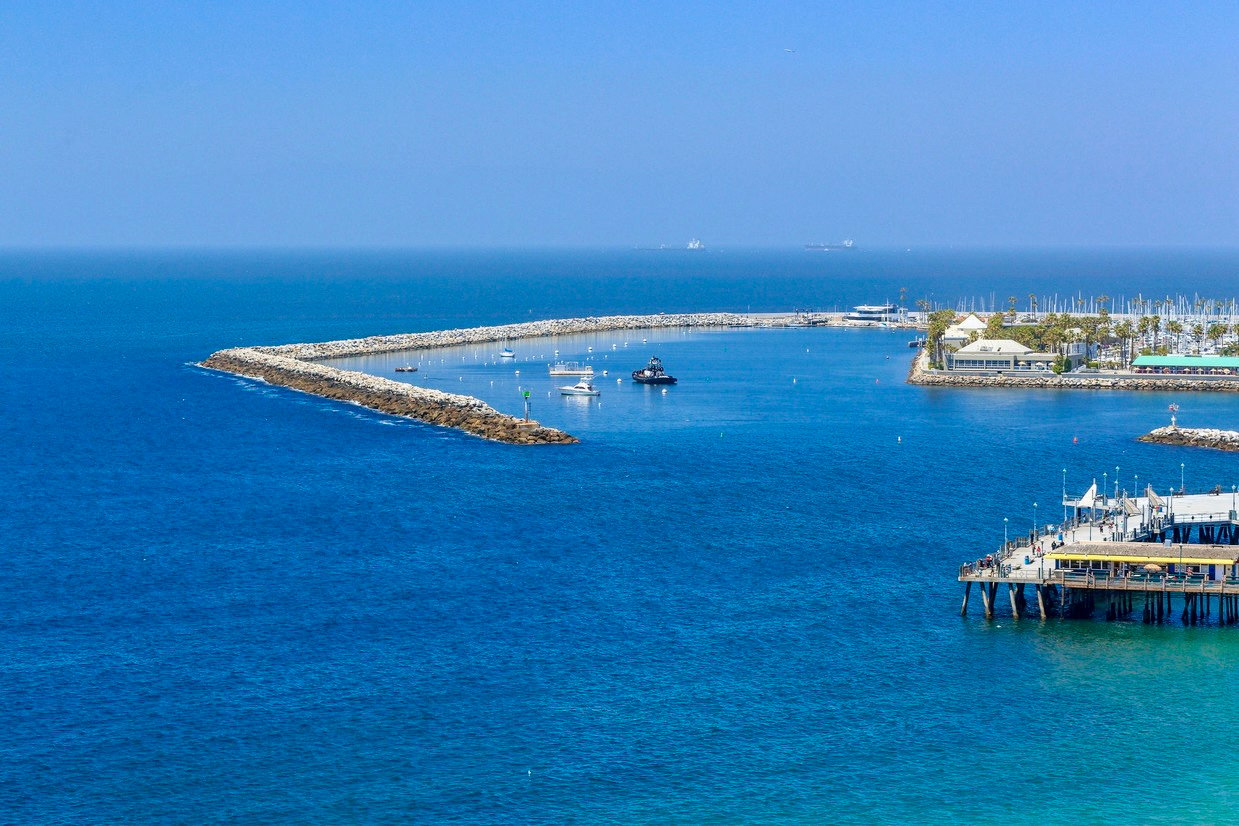 555 Esplanade # 517, Redondo Beach 90277