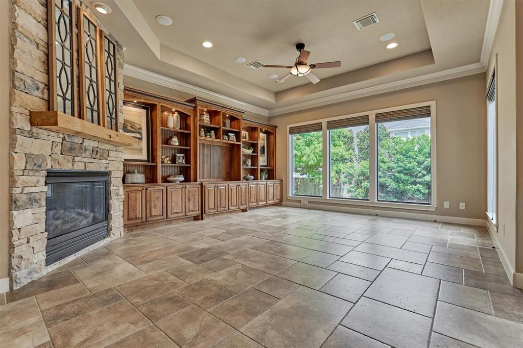 22 English Heather Pl