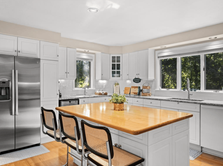 7 South Meadow Lane