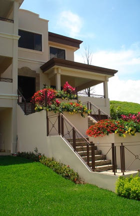 Santa Ana Home With Magnificent Views
