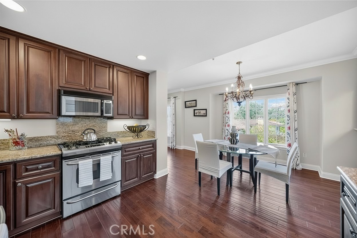 2454 Oswego #301