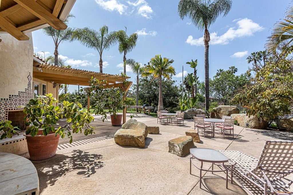 6944 Rancho Cielo