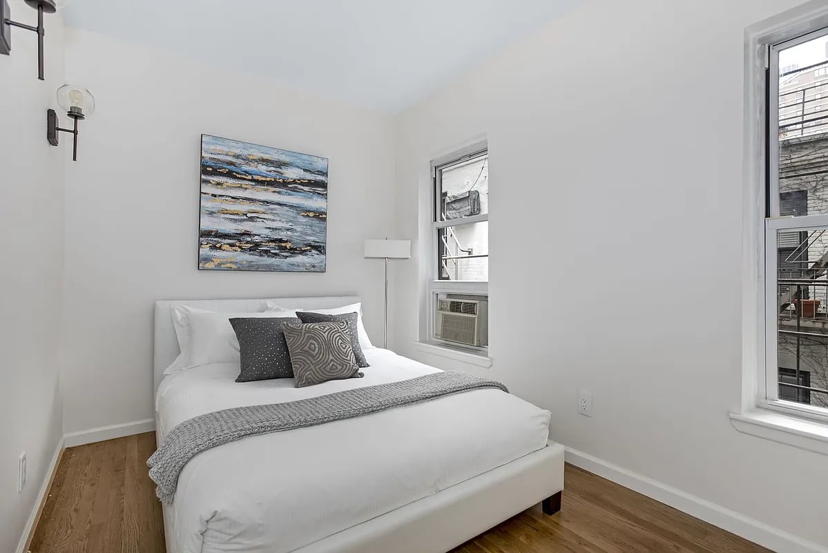 234 East 35th St, #4