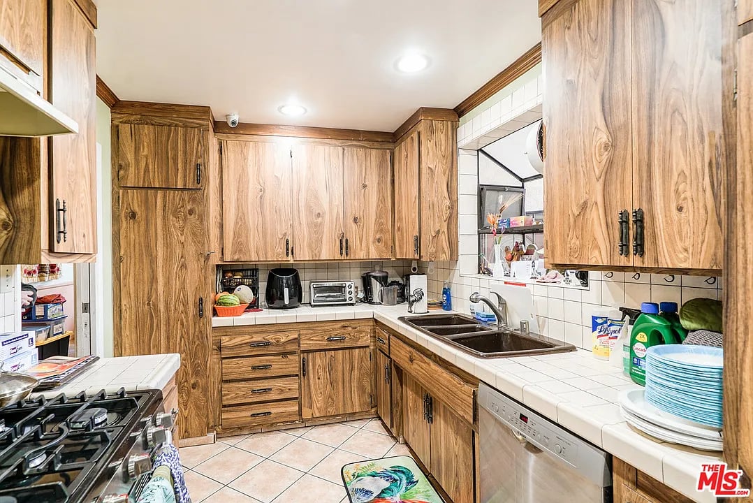 19405 Pruitt Dr