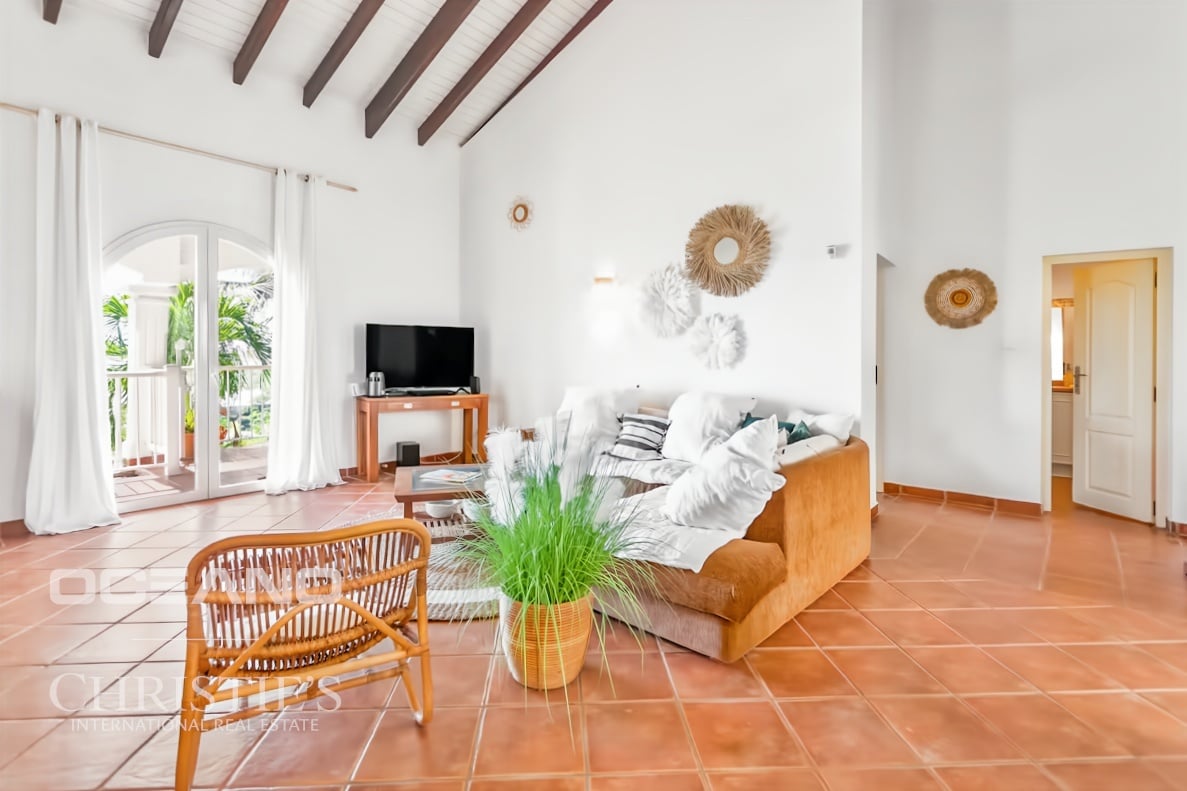 EXCLUSIVE 3 Bedrooms + Private Swimming Pool in Orient Bay –  View of St. Barth