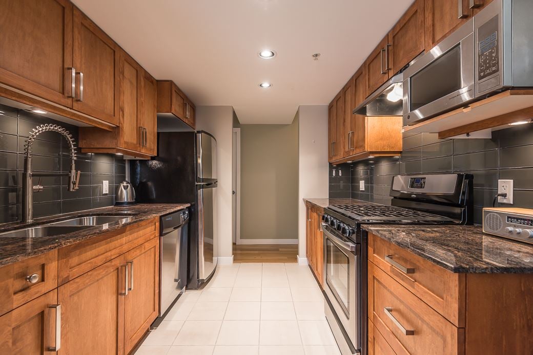 1212 Main St, #306