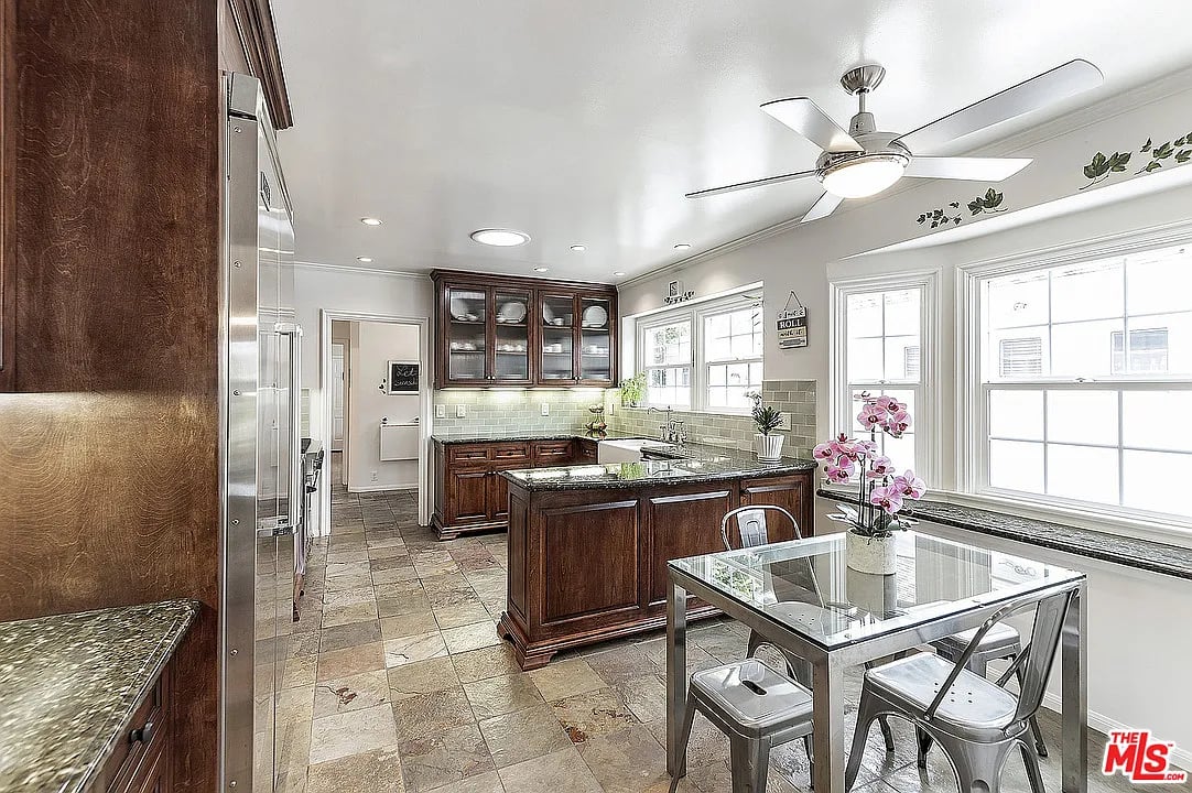 133 N Formosa Ave