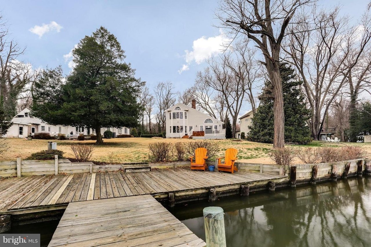 1733 River Rd