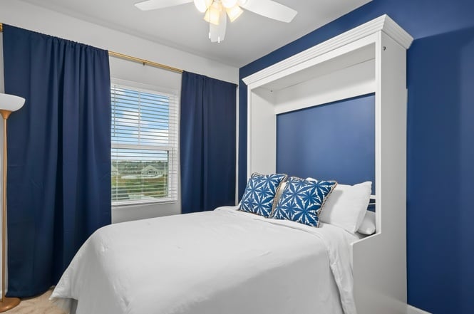 492 Parkland Dr