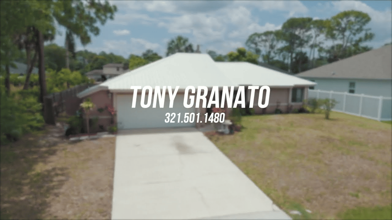 🔍 Looking for an affordable home in Palm Bay? Look no further! 🏡