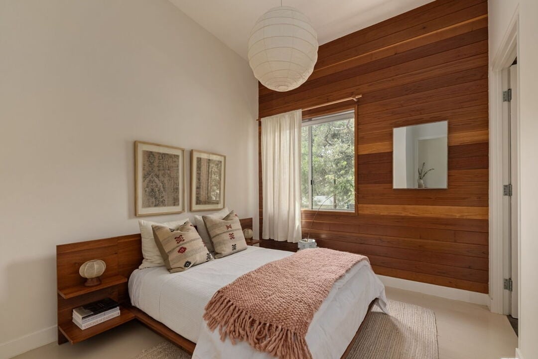 Northstar Pavilion, Amor Rd, 90046