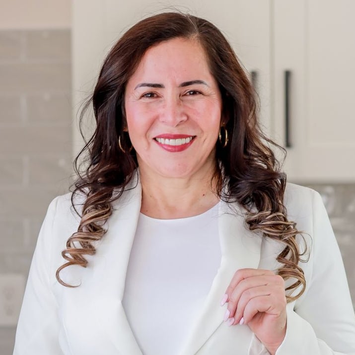 Diana Elisabeth Lemus North Chesterfield, VA Real Estate Agent Headshot