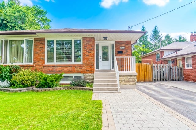 3623 Holden Cres