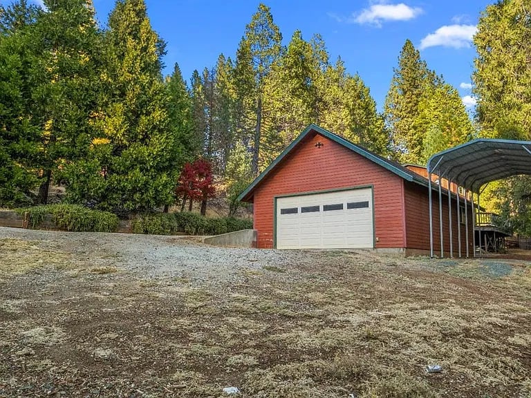 20172 Manzanita Way
