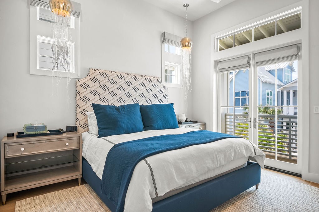 Coastline Drive - Custom Residence 