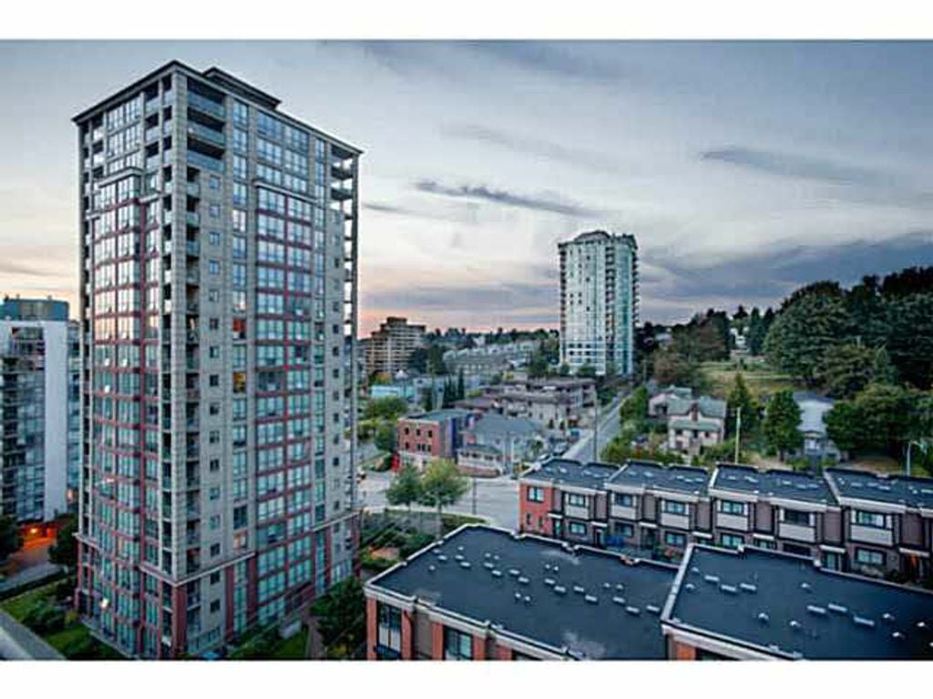 833 Agnes St, #1203