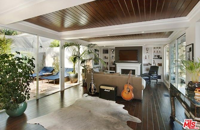 Olympic Snowboarder Shaun White Puts Sunset Strip Party Pad On The Market