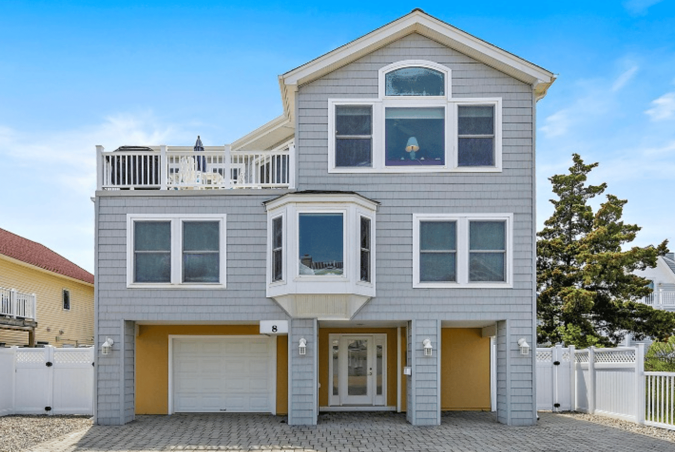 8 W Maryland Avenue