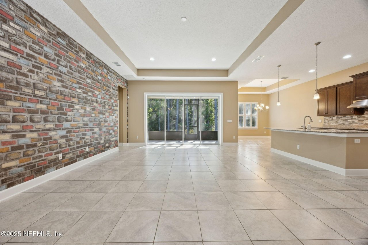 1479 Shadow Creek Dr