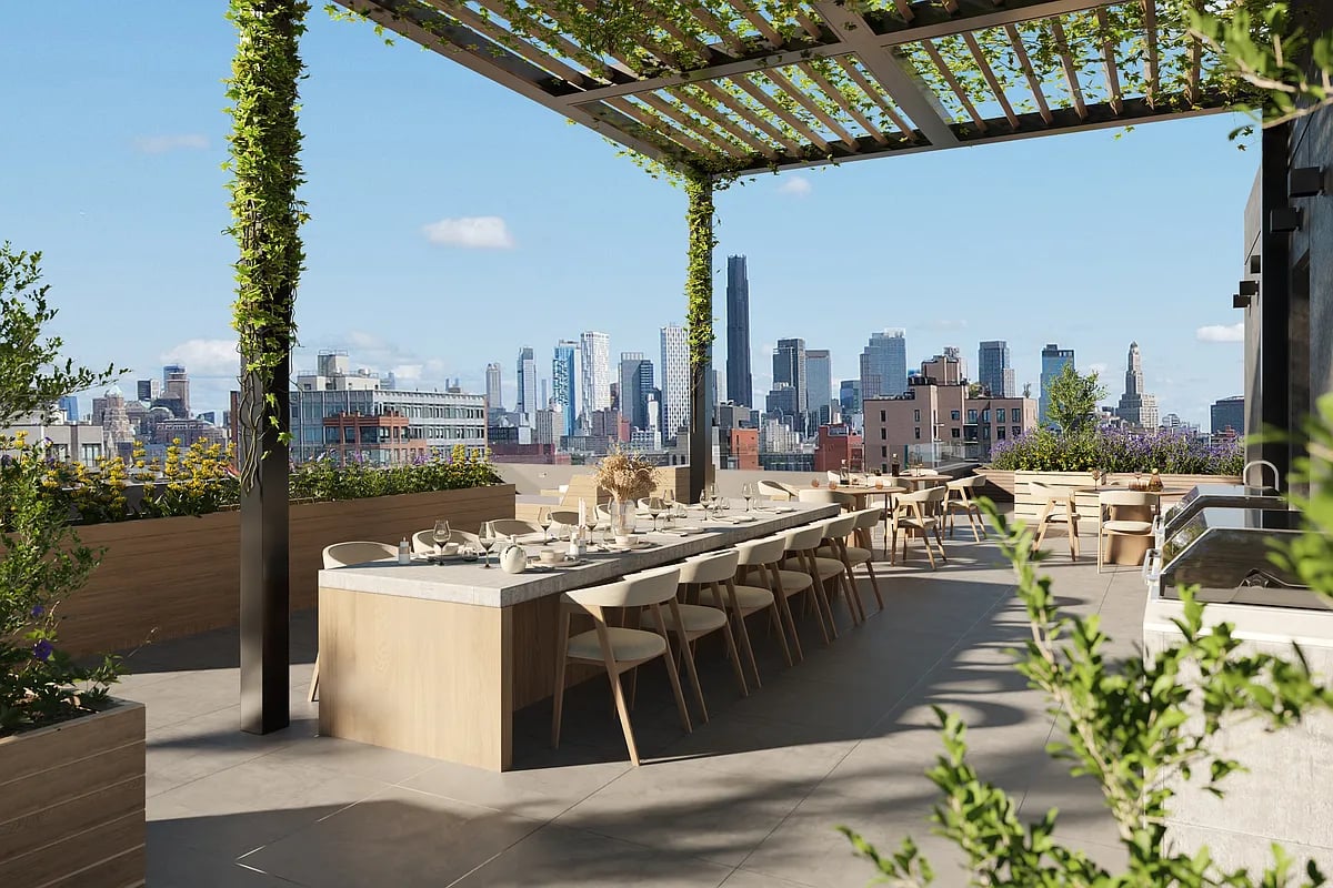 228 13th Street Unit: 401