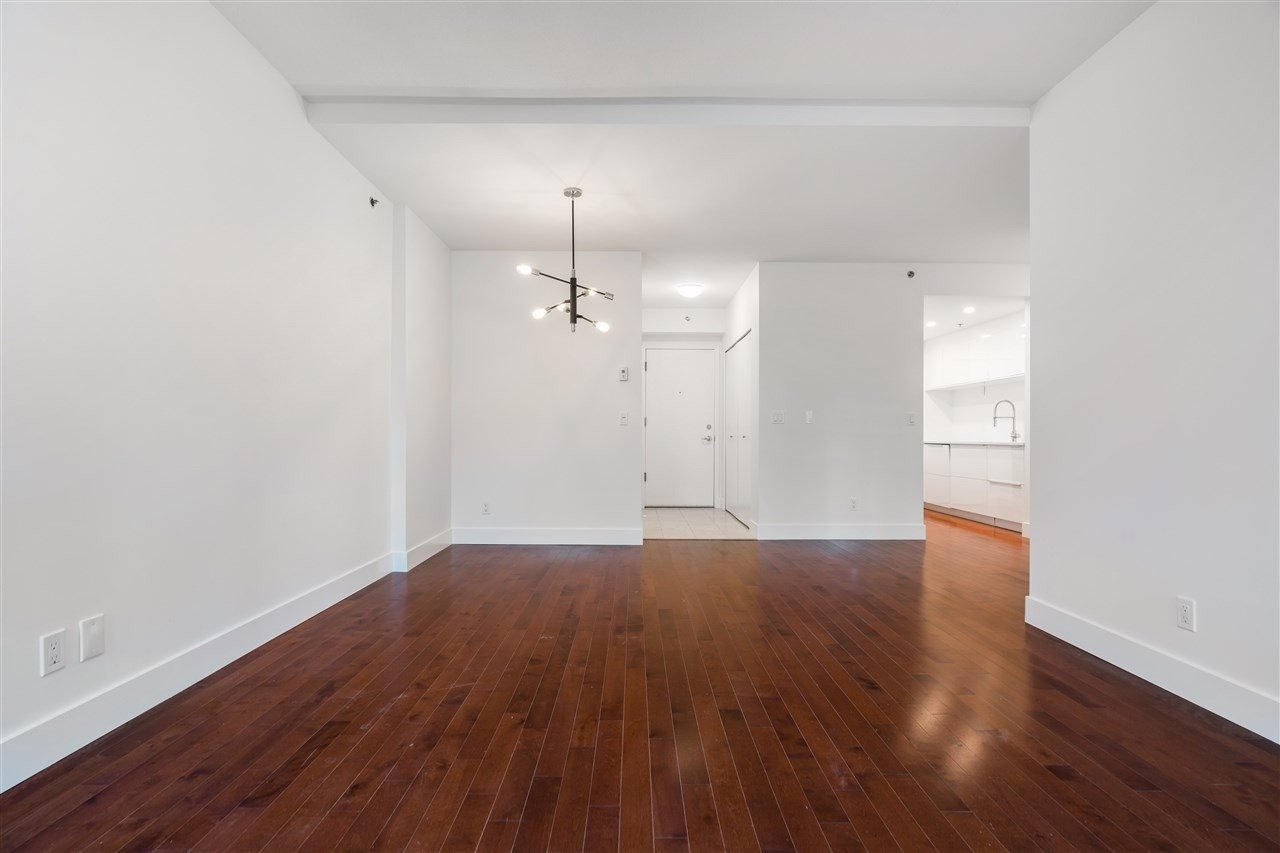 212 Davie St, #607
