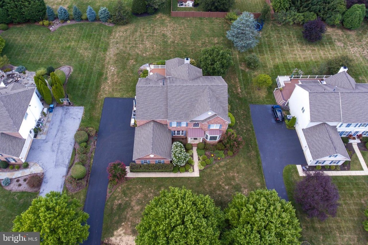 107 Applegate Dr