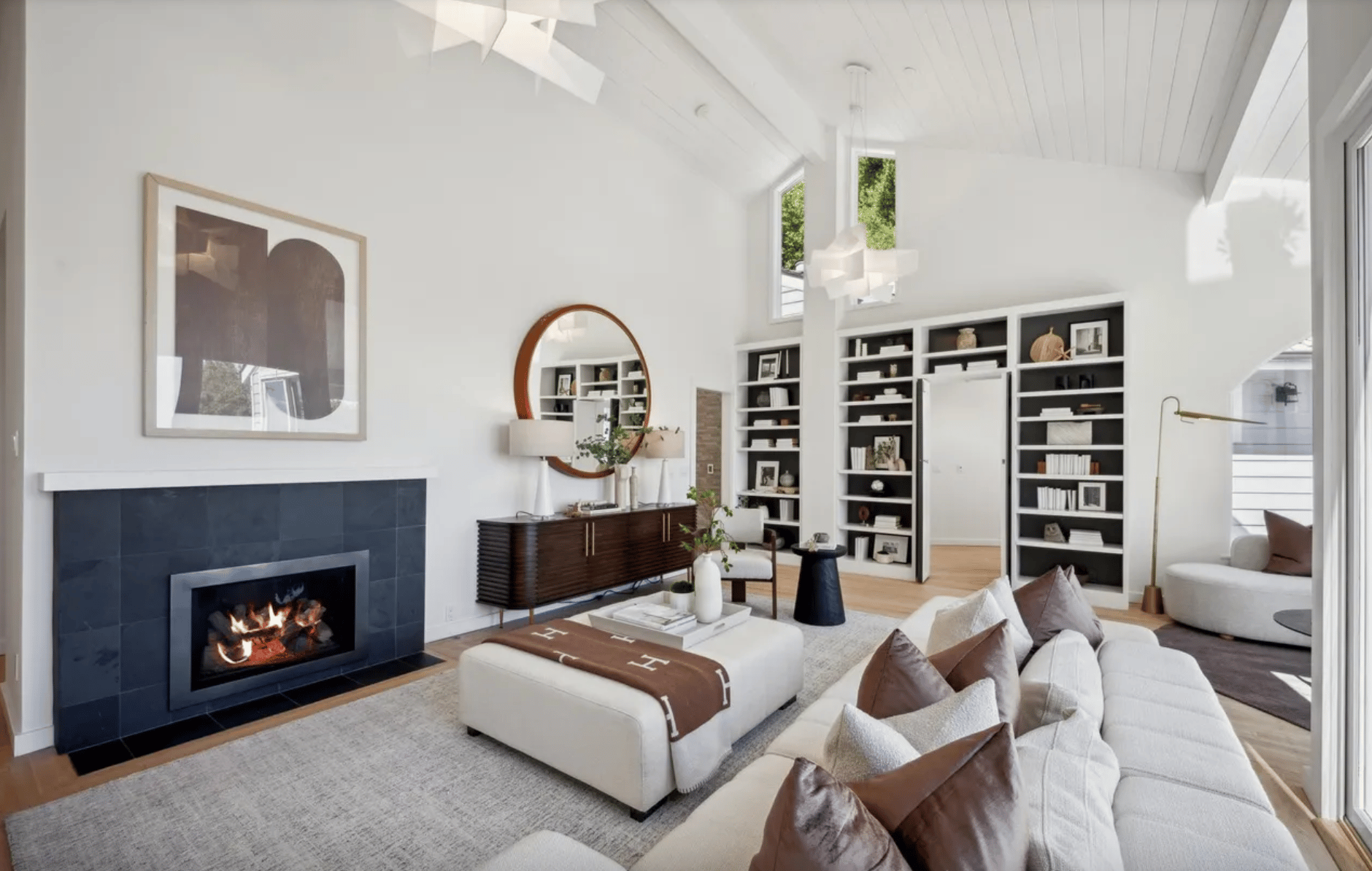 3175 Paradise Drive