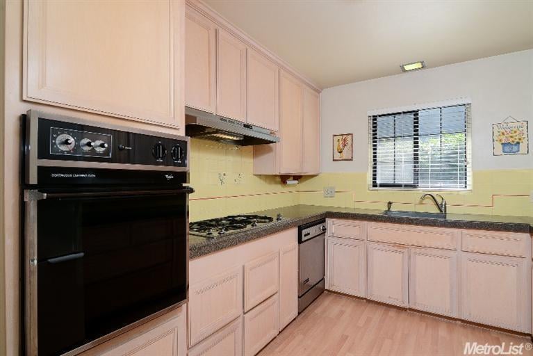 Sold to Happy Buyers in River Park!