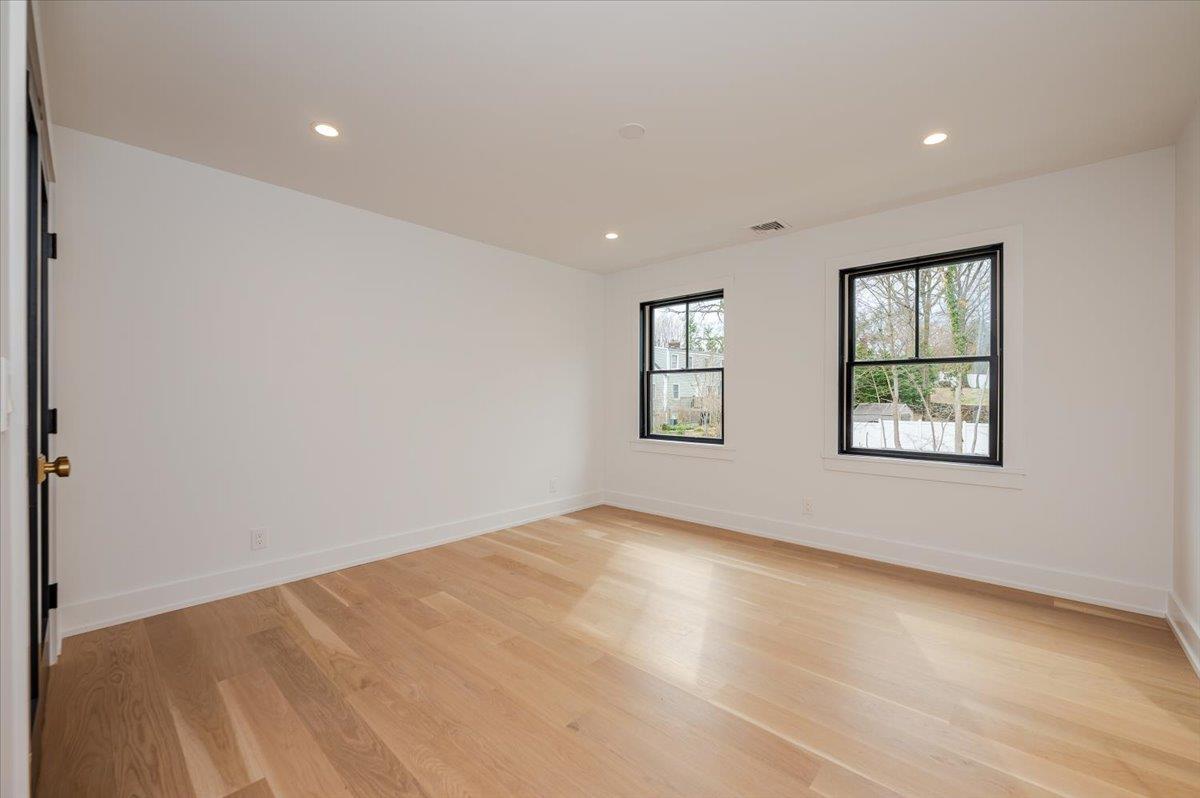 23 Sylvan Rd