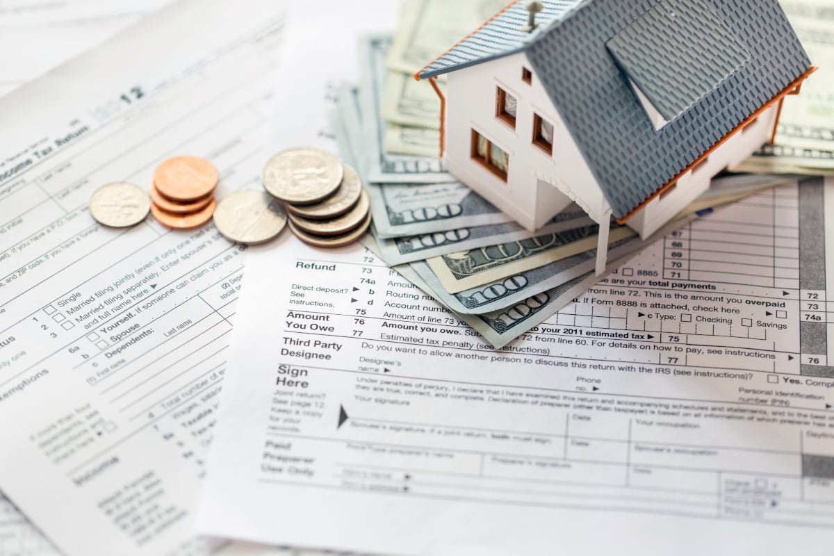 Do I Pay Taxes to the IRS When I Sell My House?