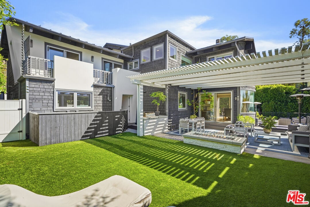 Solis Vista, Serra Rd, 90265