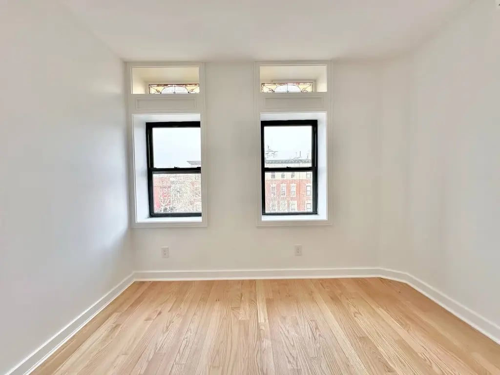 924 Saint Mark's Avenue 5F