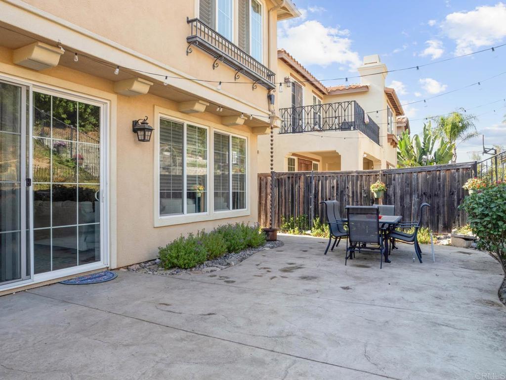 1176 Parkview Dr