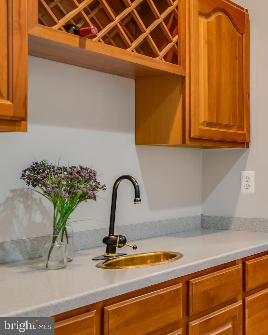 1101 Captain Bell Ct