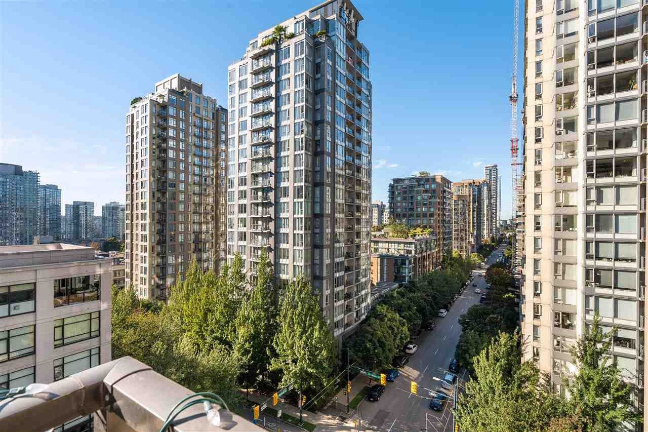 989 Richards St, #1007
