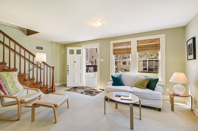 204 W 32nd St