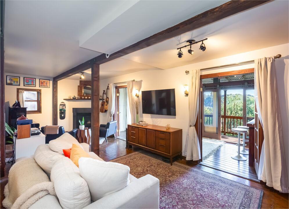 California Bungalow in Heart of Highland Park