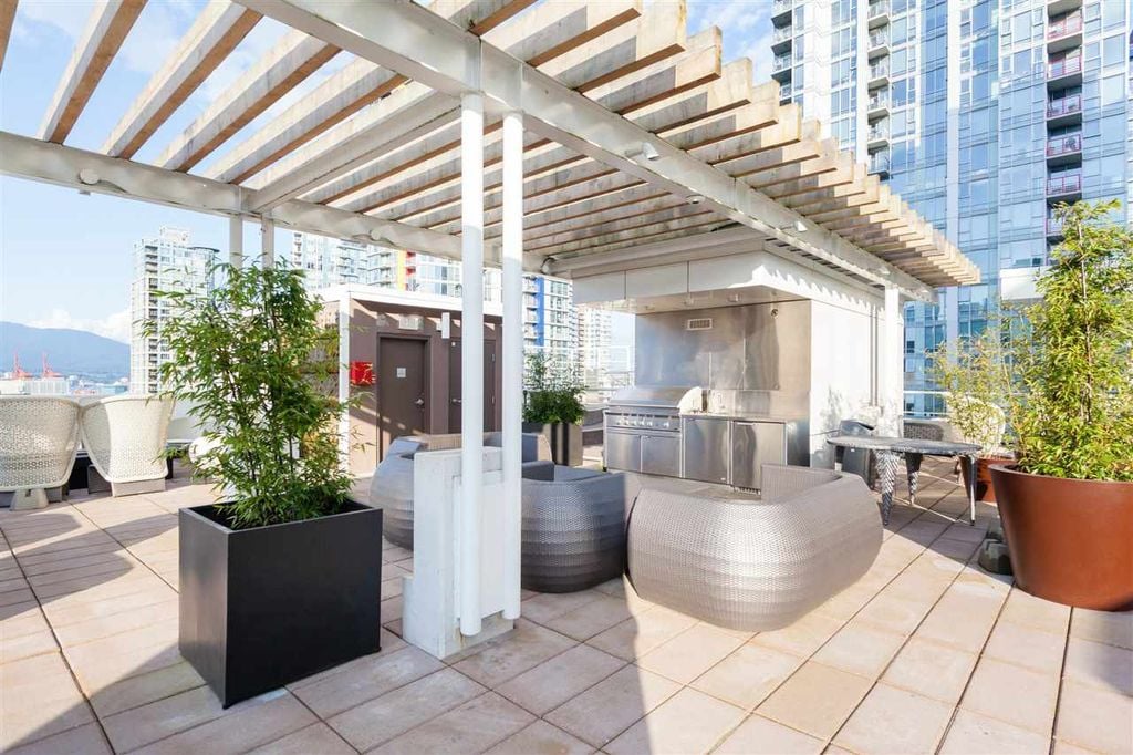 161 W Georgia St, #1508