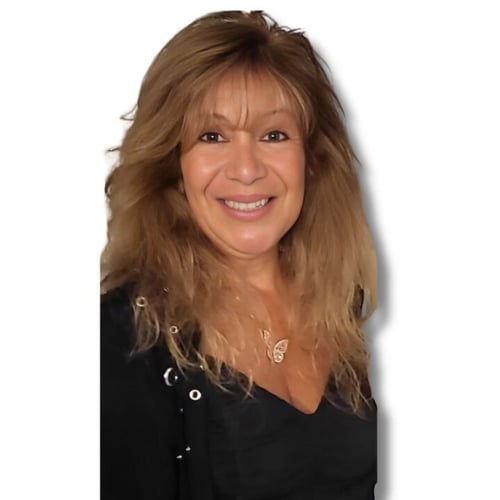 Catherine Casale Pearl River, NY Real Estate Agent Headshot
