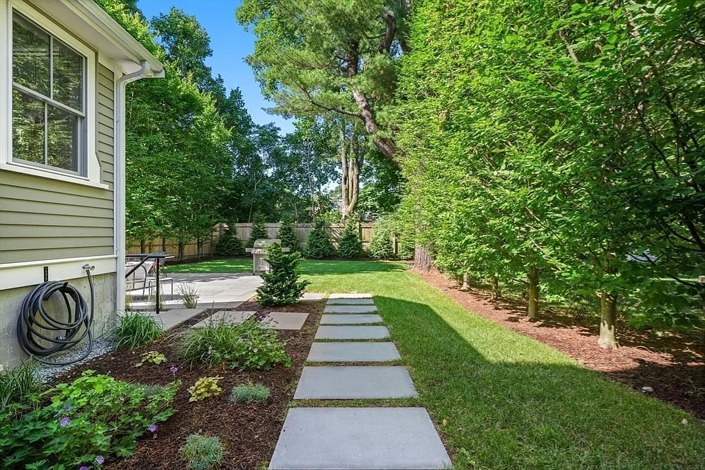 46 Central St