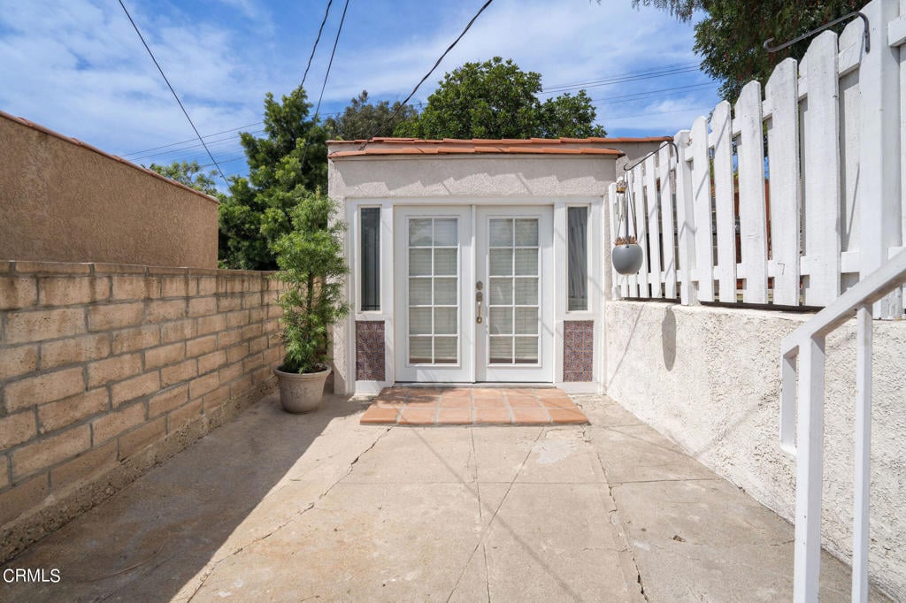 1527 Linda Rosa Ave