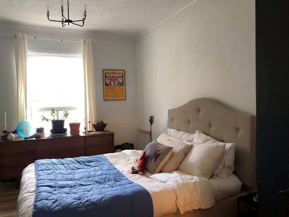 222 Oakwood Avenue Unit: 1